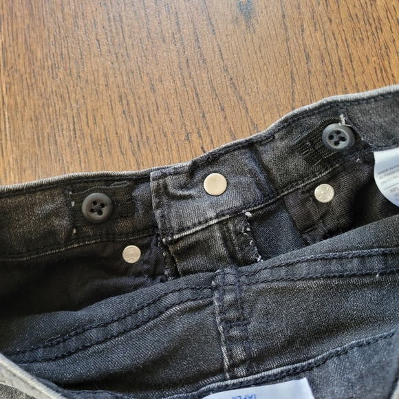 Denizen From Levi's Taper Distressed Gray Jeans Size Boy's 7 Regular - Picture 8 of 10